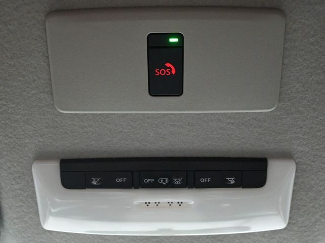 2023 Nissan Kicks SR FWD - 23069177 - 19