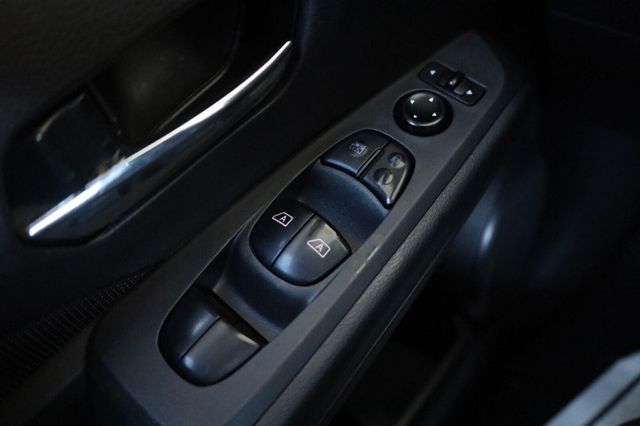 2023 Nissan Kicks SV - 23098995 - 32