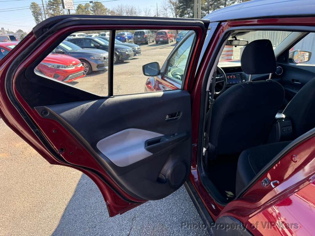 2023 Nissan Kicks SV FWD - 22977077 - 9