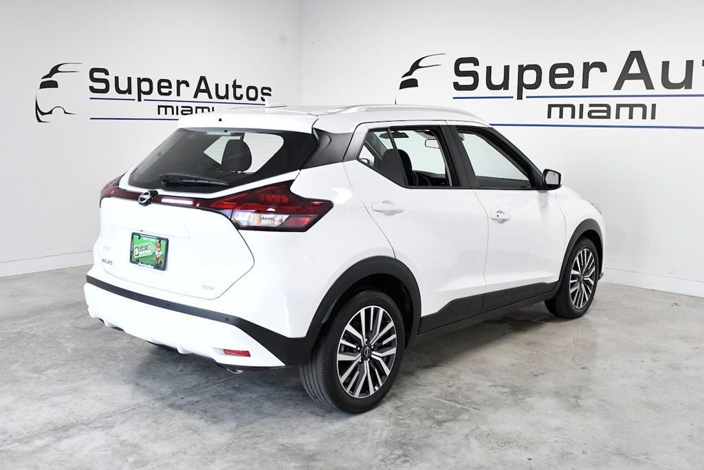 2023 Nissan Kicks SV FWD - 22494243 - 3