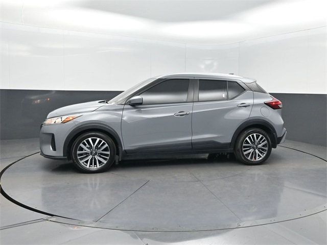 2023 Nissan Kicks SV photo 2