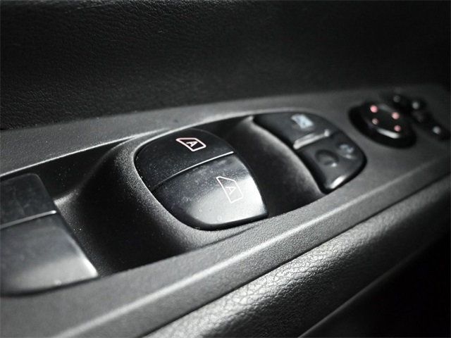 2023 Nissan Kicks SV FWD - 22955932 - 25