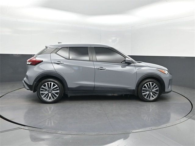 2023 Nissan Kicks SV FWD - 22955932 - 28