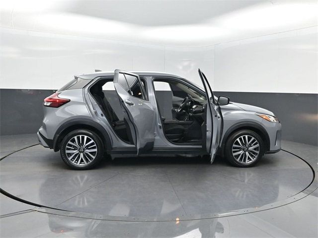 2023 Nissan Kicks SV FWD - 22955932 - 32