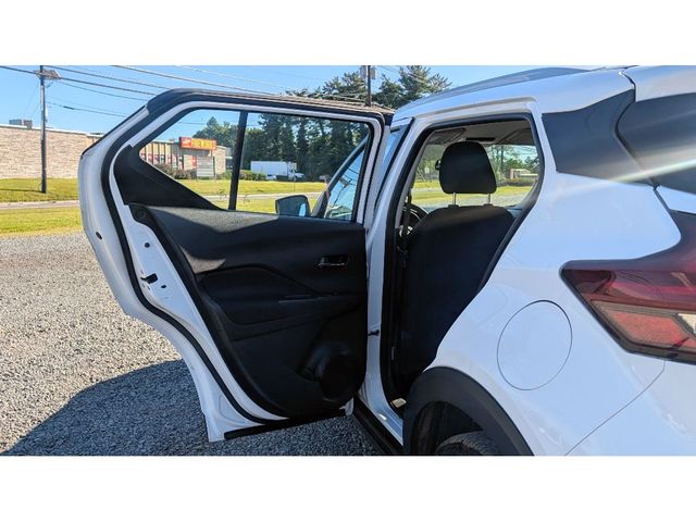 2023 Nissan Kicks SV FWD - 22981881 - 9