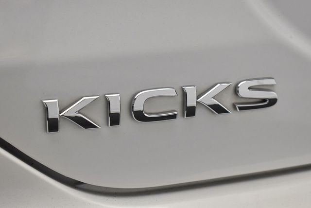 2023 Nissan Kicks SV FWD - 23010764 - 8