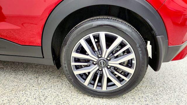 2023 Nissan Kicks SV w/ Safety Shield 360 & 17'' Alloy Wheels - 22992293 - 8