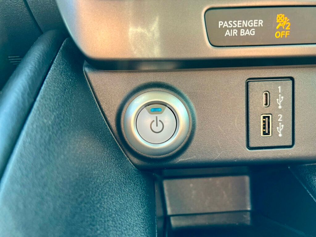 2023 Nissan Leaf photo 21