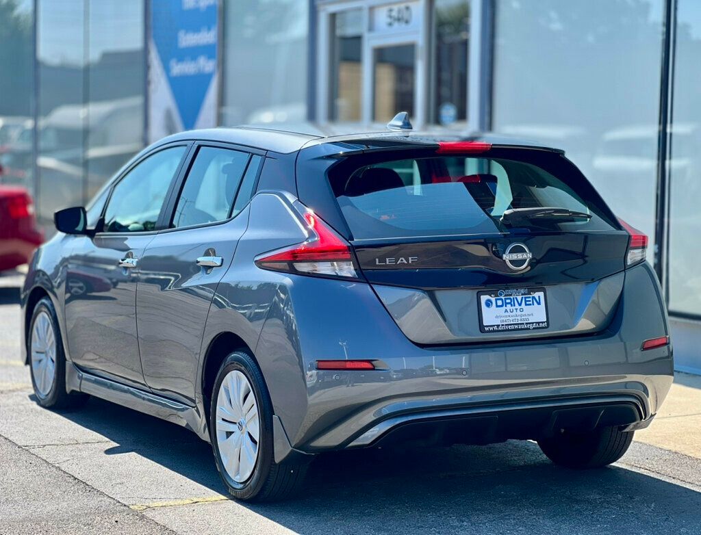 2023 Nissan Leaf photo 32