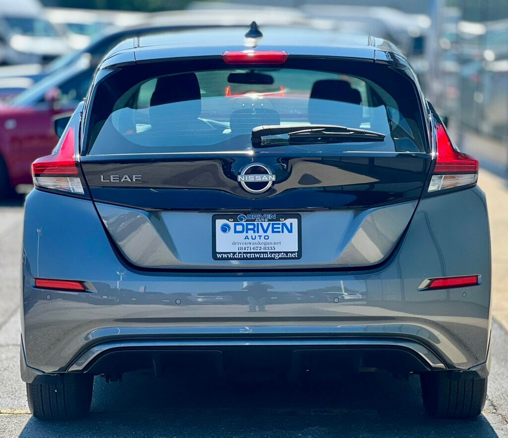 2023 Nissan Leaf S Hatchback - 22886730 - 3