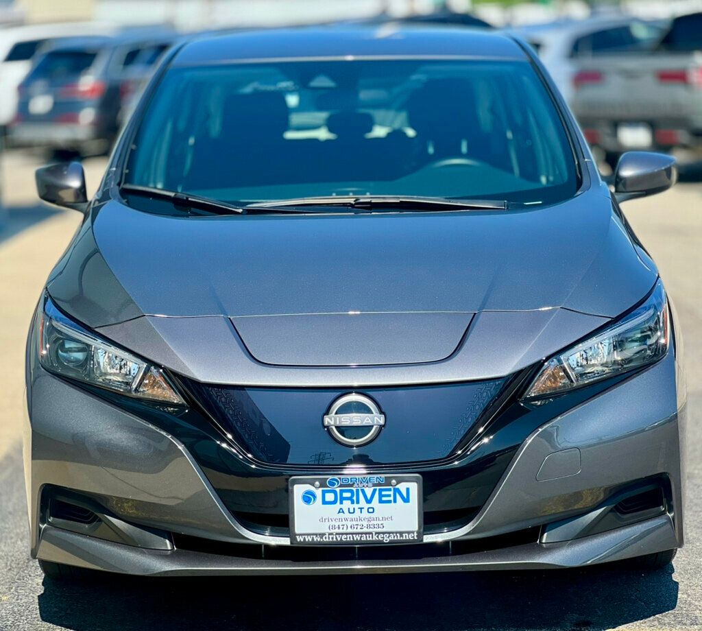 2023 Nissan Leaf photo 6