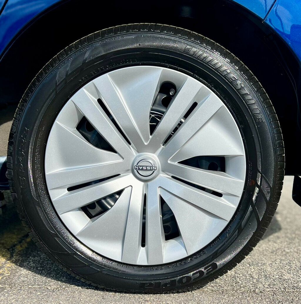 2023 Nissan Leaf S Hatchback - 22896738 - 24