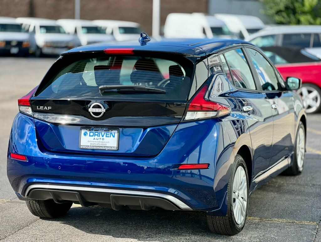 2023 Nissan Leaf S Hatchback - 22896738 - 31