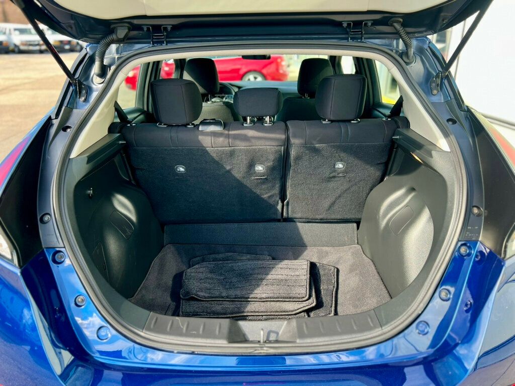 2023 Nissan Leaf S Hatchback - 22896738 - 6
