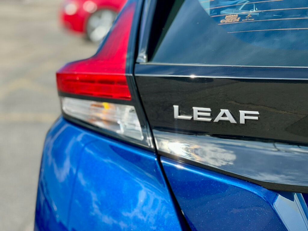 2023 Nissan Leaf S Hatchback - 22896738 - 8