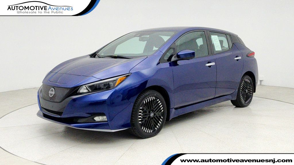 2023 Nissan Leaf SV PLUS Hatchback - 22944688 | Video 1