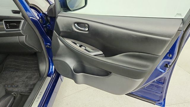 2023 Nissan Leaf SV PLUS Hatchback - 22944688 - 24