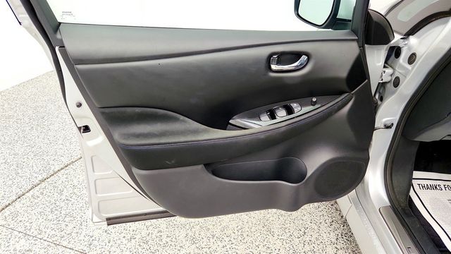 2023 Nissan Leaf SV PLUS Hatchback w/ 212-Mile Range & ProPILOT Assist - 23066414 - 9