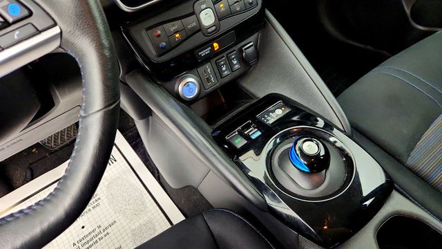2023 Nissan Leaf SV PLUS Hatchback w/ 212-Mile Range & ProPILOT Assist - 23066414 - 15