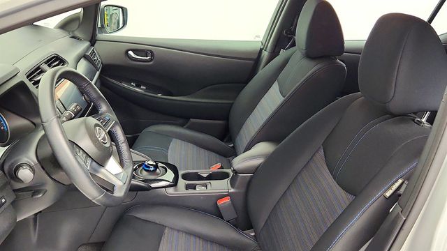 2023 Nissan Leaf SV PLUS Hatchback w/ 212-Mile Range & ProPILOT Assist - 23066414 - 19