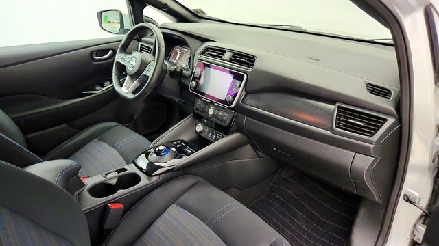 2023 Nissan Leaf SV PLUS Hatchback w/ 212-Mile Range & ProPILOT Assist - 23066414 - 24