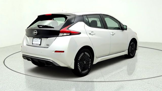 2023 Nissan Leaf SV PLUS Hatchback w/ 212-Mile Range & ProPILOT Assist - 23066414 - 4