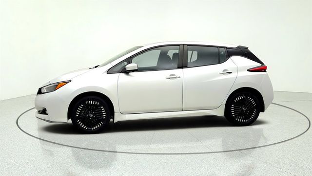 2023 Nissan Leaf SV PLUS Hatchback w/ 212-Mile Range & ProPILOT Assist - 23066414 - 7