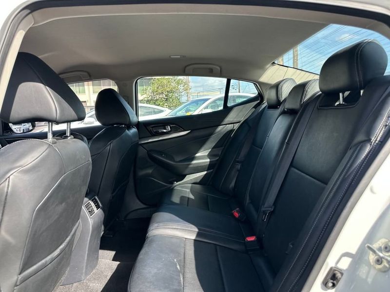 2023 Nissan Maxima SV CVT - 22885515 - 14