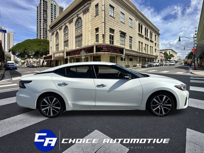 2023 Nissan Maxima SV photo 7