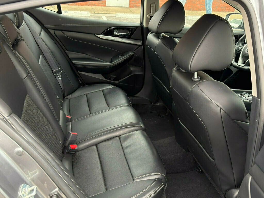 2023 Nissan Maxima SV CVT - 22962137 - 17