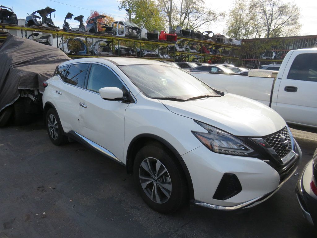 2023 Nissan Murano S photo 3