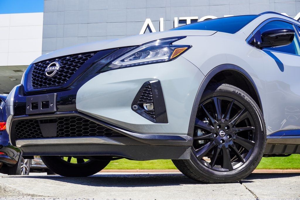 2023 Nissan Murano SV photo 2