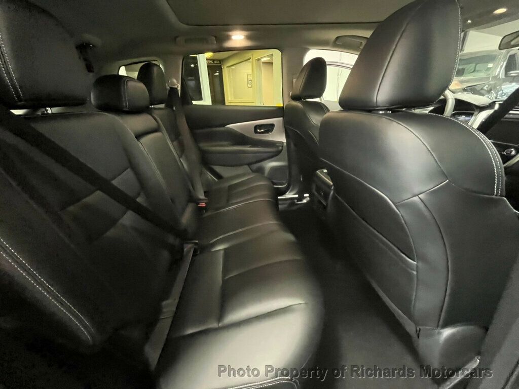 2023 Nissan Murano SV photo 15