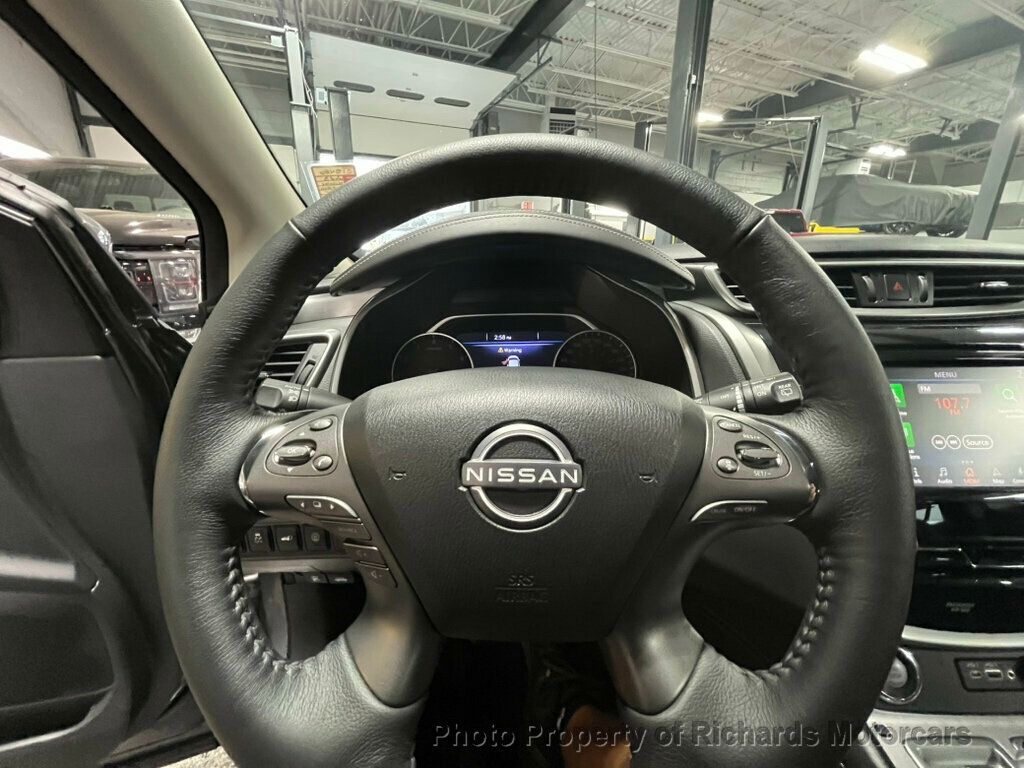 2023 Nissan Murano SV photo 19
