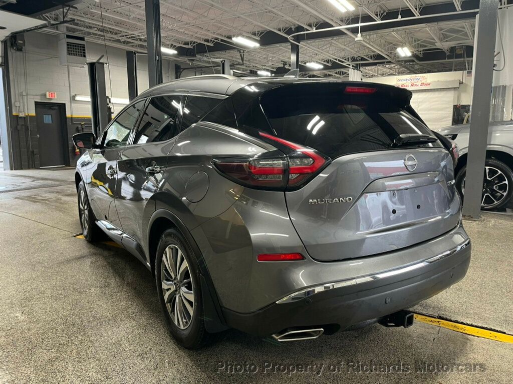 2023 Nissan Murano SV photo 5