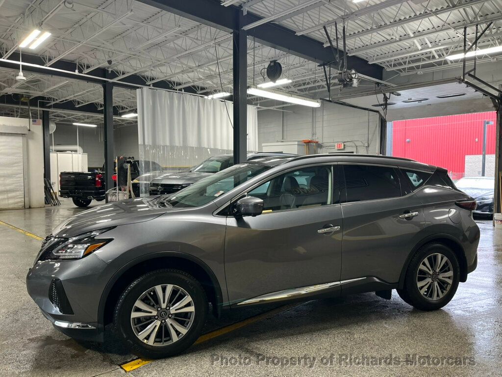 2023 Nissan Murano SV photo 6