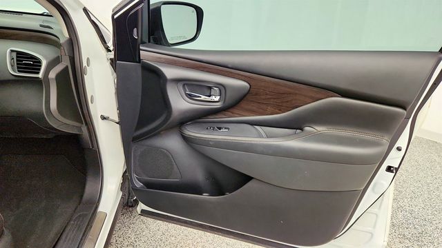 2023 Nissan Murano Platinum w/ 20'' Satin Black Alloy Wheels - 23017584 - 24