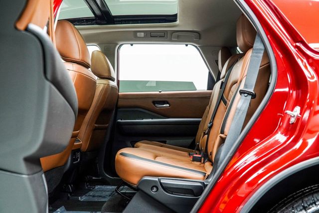 2023 Nissan Pathfinder Platinum 2WD - 22902347 - 34