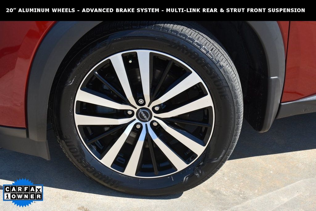 2023 Nissan Pathfinder Platinum photo 3