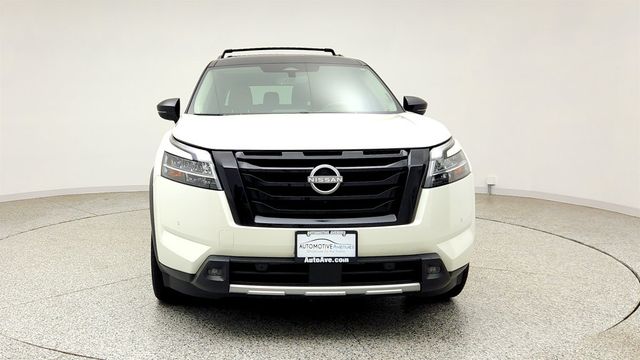 2023 Nissan Pathfinder Platinum 2WD w/ Captain Chairs Pkg & Black App Pkg - 23037040 - 1