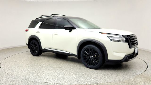 2023 Nissan Pathfinder Platinum 2WD w/ Captain Chairs Pkg & Black App Pkg - 23037040 - 2