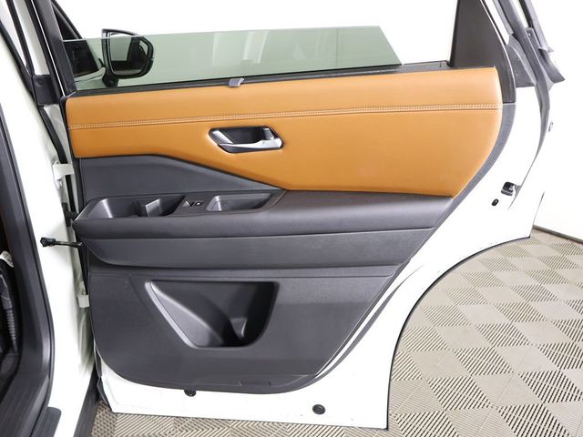 2023 Nissan Pathfinder Platinum 4WD - 23018796 - 29