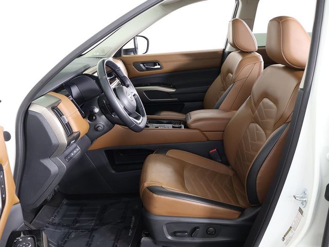 2023 Nissan Pathfinder Platinum 4WD - 23018796 - 32
