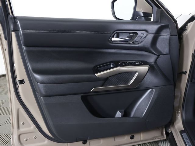 2023 Nissan Pathfinder Platinum 4WD - 23072485 - 28