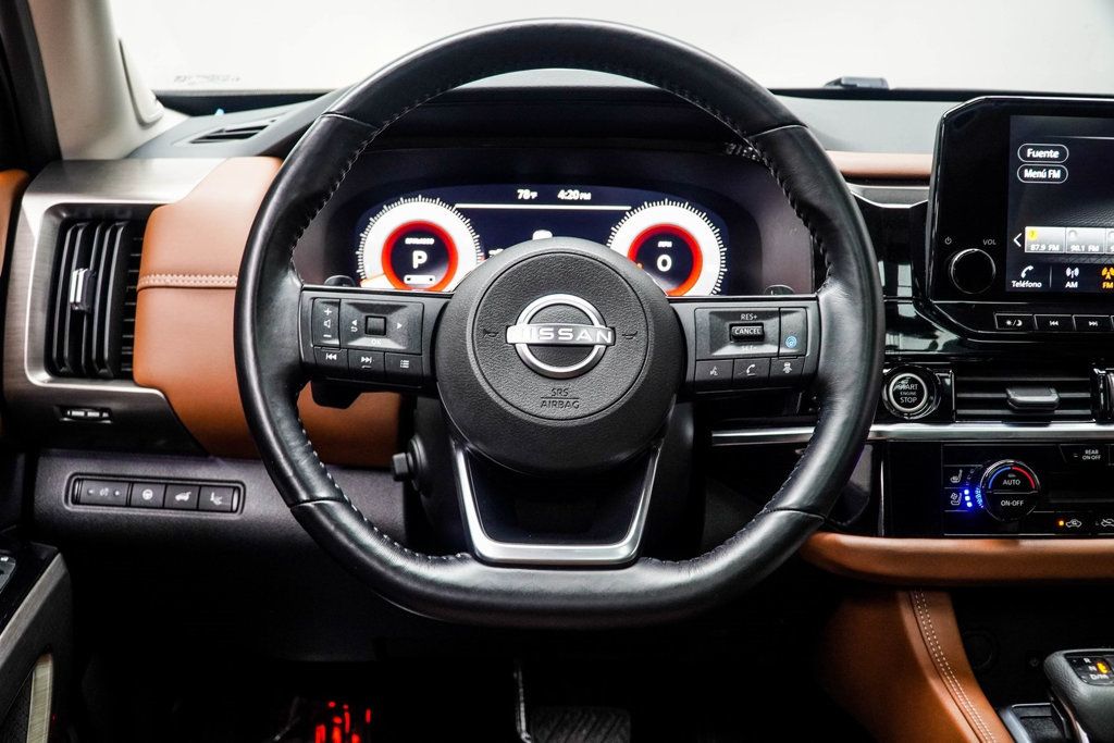 2023 Nissan Pathfinder Platinum photo 15