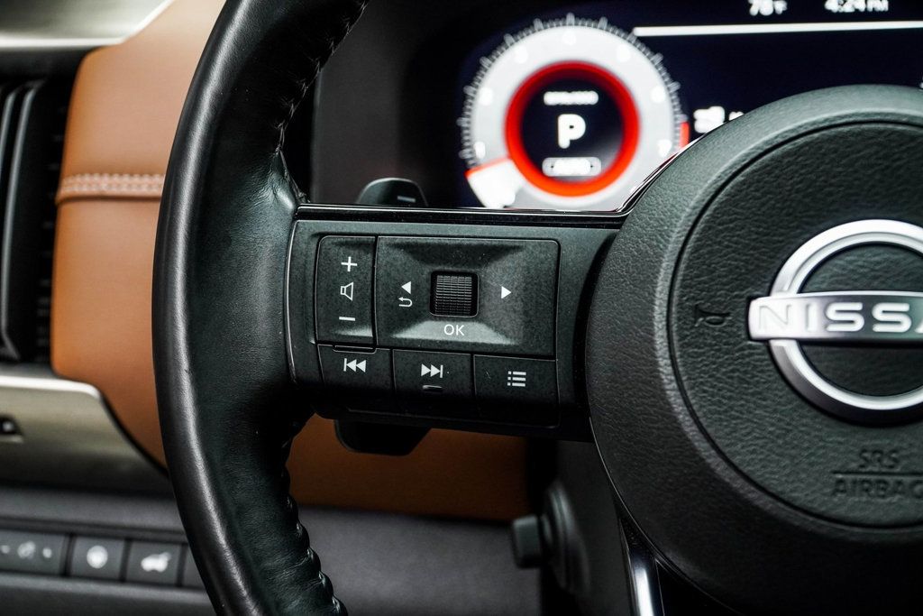 2023 Nissan Pathfinder Platinum photo 30