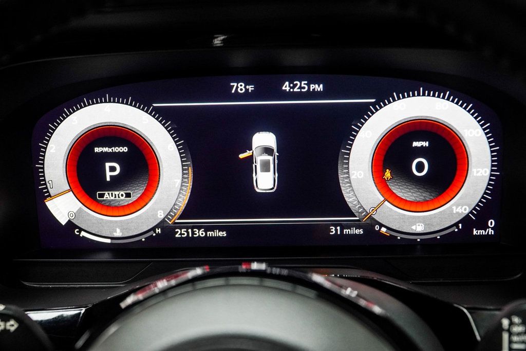 2023 Nissan Pathfinder Platinum photo 31