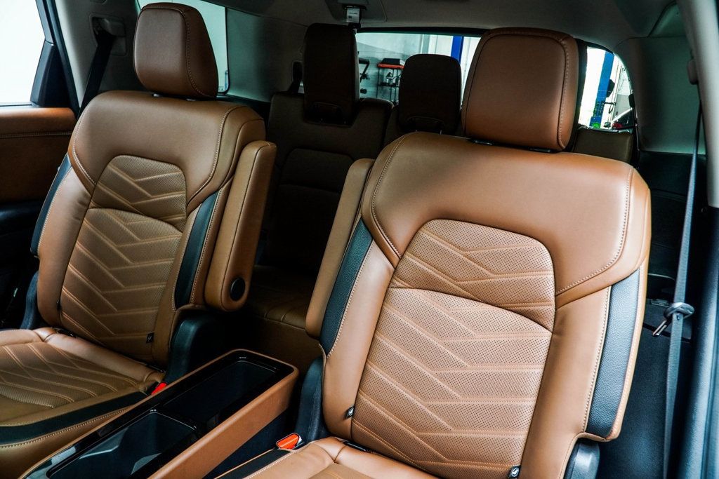 2023 Nissan Pathfinder Platinum photo 38