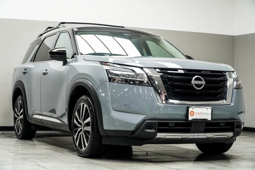 2023 Nissan Pathfinder Platinum photo 4