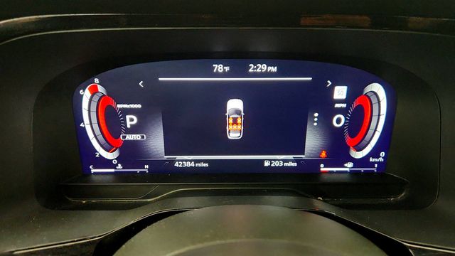 2023 Nissan Pathfinder Platinum 4WD w/ Captain Chairs Package - 23014841 - 14